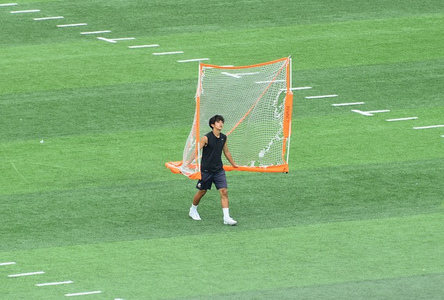 严格遵循足